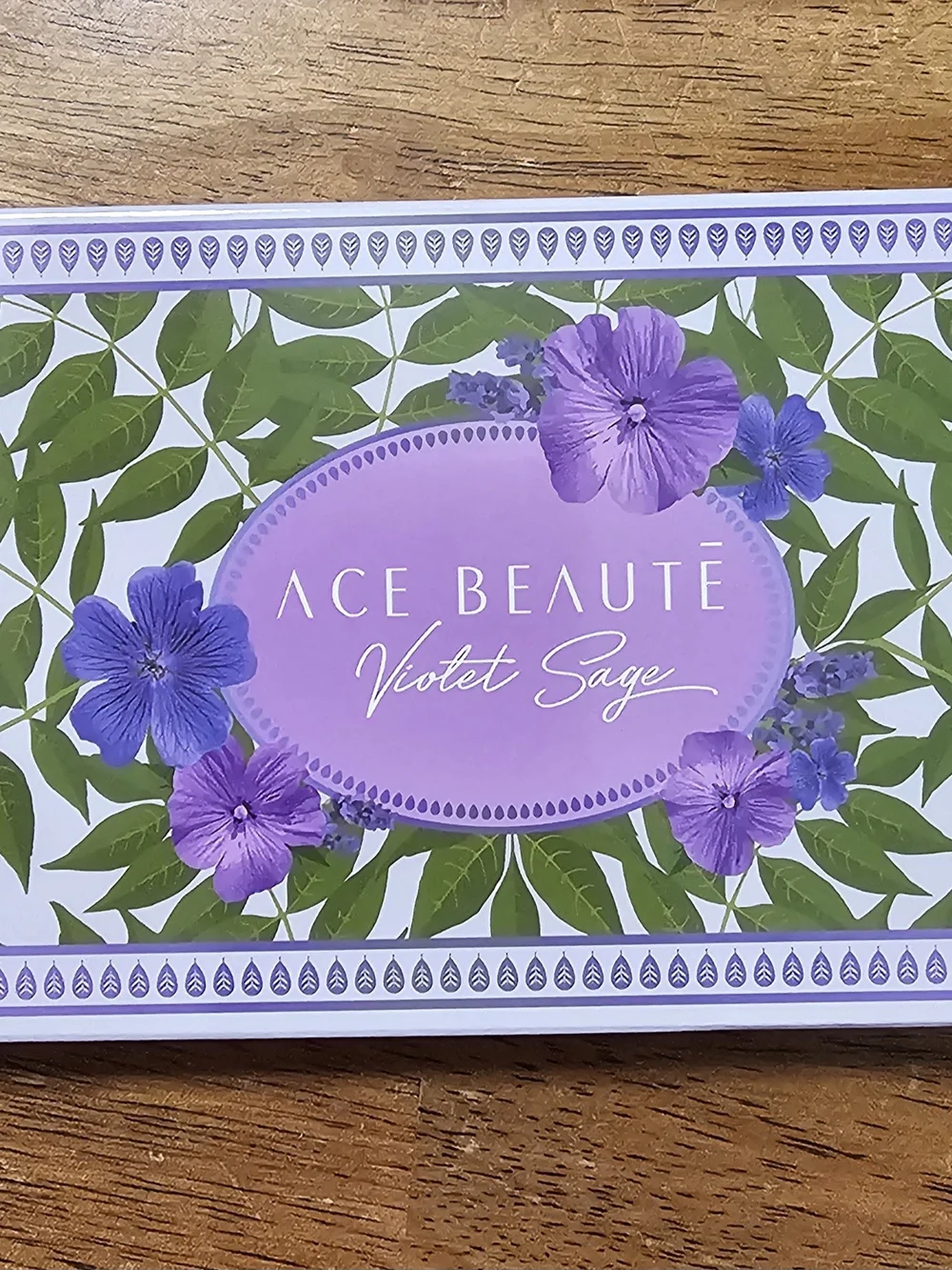 Ace Beaute Violet Sage Eyeshadow Palette